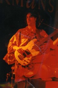 197471_1016893955689_9615_n